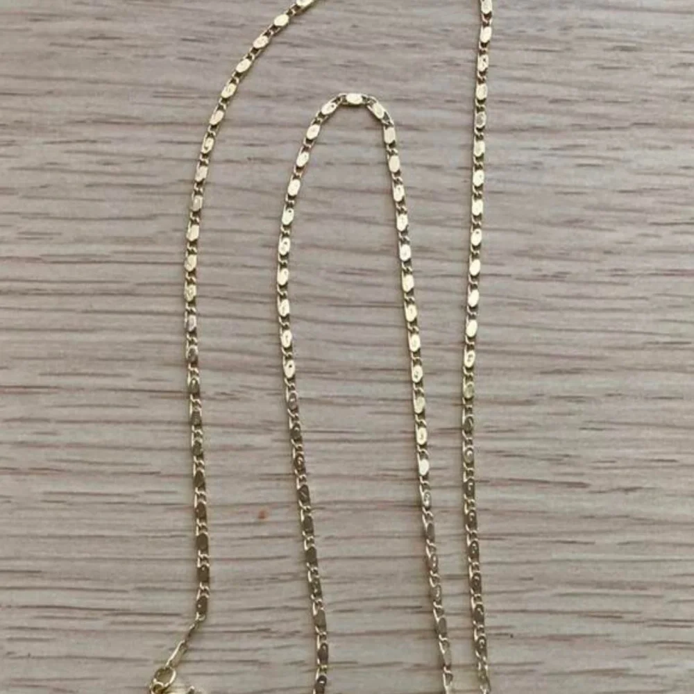 14k Gold Plated Womens Mens Link Chain And Virgin Mary Pendant Necklace 18” - Picture 7 of 16